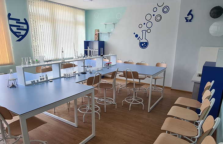 STEM център имат вече в Основно училище “Христо Максимов” в Самоков