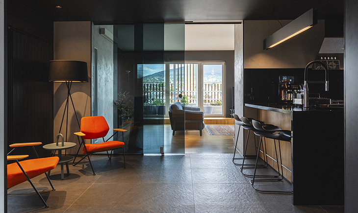 PANORAMA APARTMENT – функционалност с топли акценти