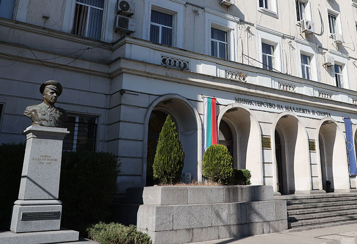 ММС води 16 дела за 100% авансово раздадени 22 милиона лева за непостроени физкултурни салони