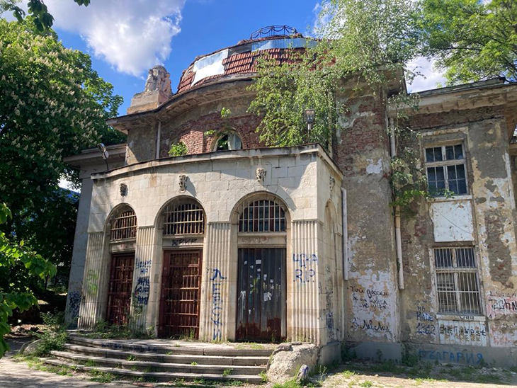 Столична община ще поиска сградата на Банята в "Горна баня" да й бъде върната и предоставена за управление
