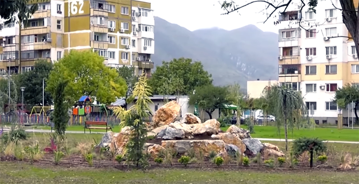 Почти готов е новият парк в ж.к. "Сениче" във Враца