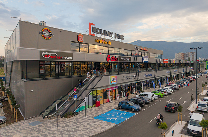 Cushman & Wakefield | Forton: Ритейл праковете са фактор на пазара в цялата страна, обемът им догонва този на моловете