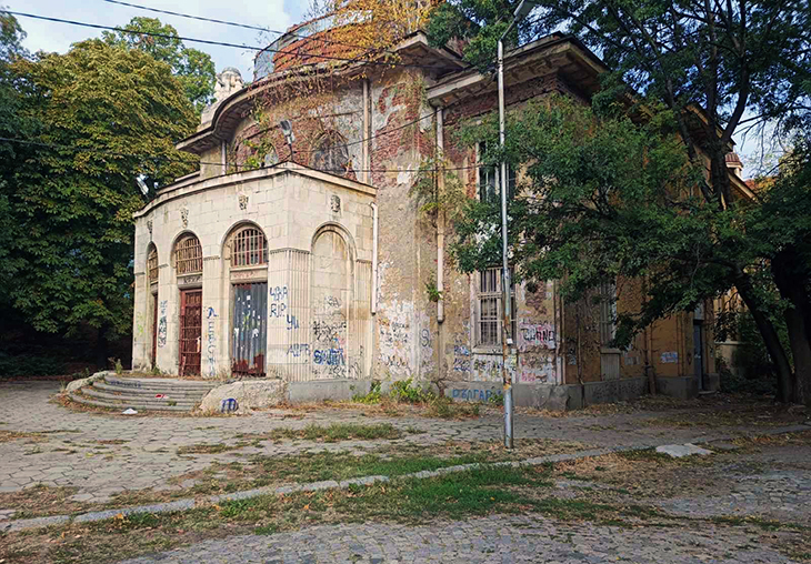 Финализират процедурата по придобиване на собствеността на минералната баня "Горна баня" от Столична община