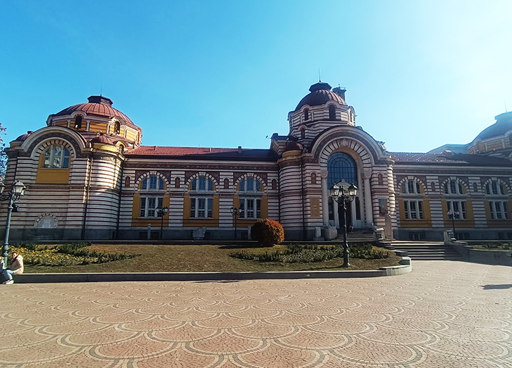 "Спаси София": Започна обследването на сградата на Централна минерална баня