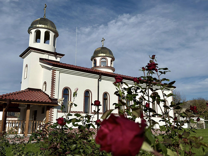 Петричкото село Марино поле има нова църква