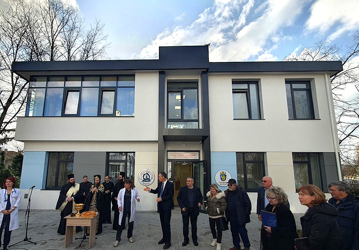 Откриха новоизградения двуетажен корпус на Белодробната болница в Бургас