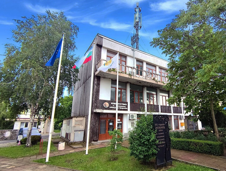Ремонтират сградата на Кметство Лозенец в община Царево