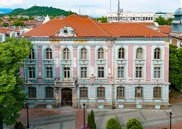 Община Пловдив превръща сградата на БНБ във филиал на Археологическия музей