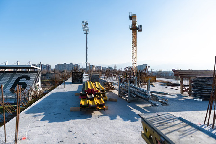 Община Пловдив избра изпълнител за новото осветление на стадион "Локомотив"