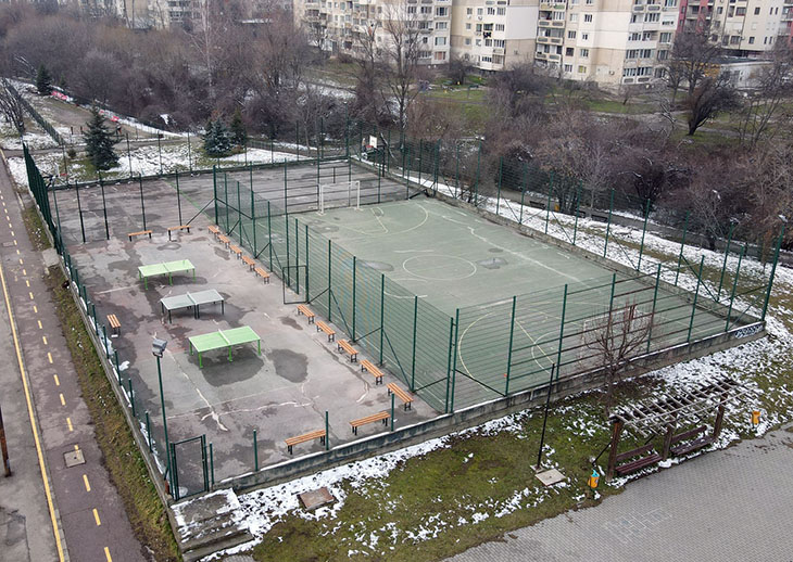 Започна поетапното обновяване на спортна площадка при ул. "Самара" в ж.к. "Младост 4" в София