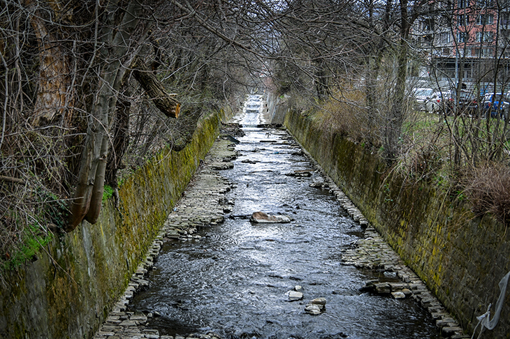 Столична община ще ремонтира корекцията на р. Владайска в районите "Витоша", "Овча купел" и "Красно село"