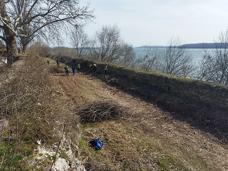 Почистват и възстановяват две знакови исторически пространства във Видин