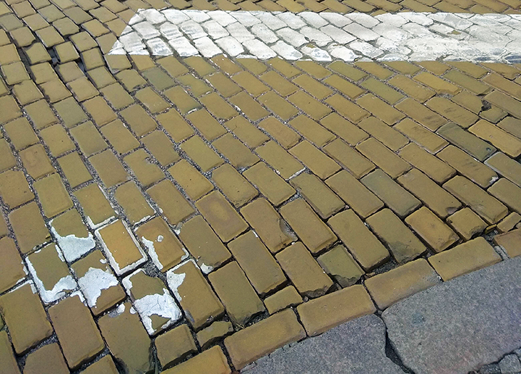 Обсъдиха промени в Закона за обществените поръчки, които да създадат "черен списък" за строящи некачествено фирми