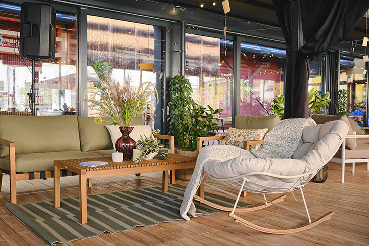 JYSK България представи новата си колекция градински мебели и новата си стратегия "Първи избор на клиентите"